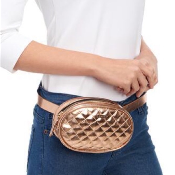 ellen tracy fanny pack